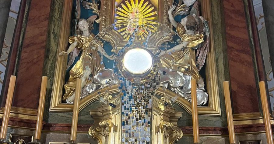 Adoracja w Sanktuarium MB Śnieżnej